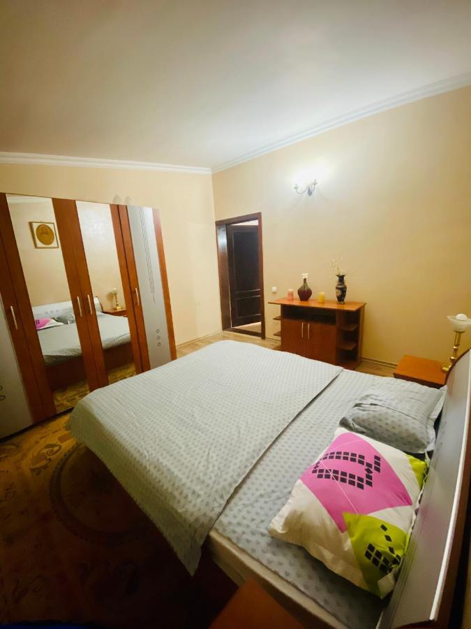 Central House Oradea Dış mekan fotoğraf